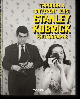 STANLEY KUBRICK PHOTOGRAPHS.THROUGH A DIFFERENT LENS-INT.